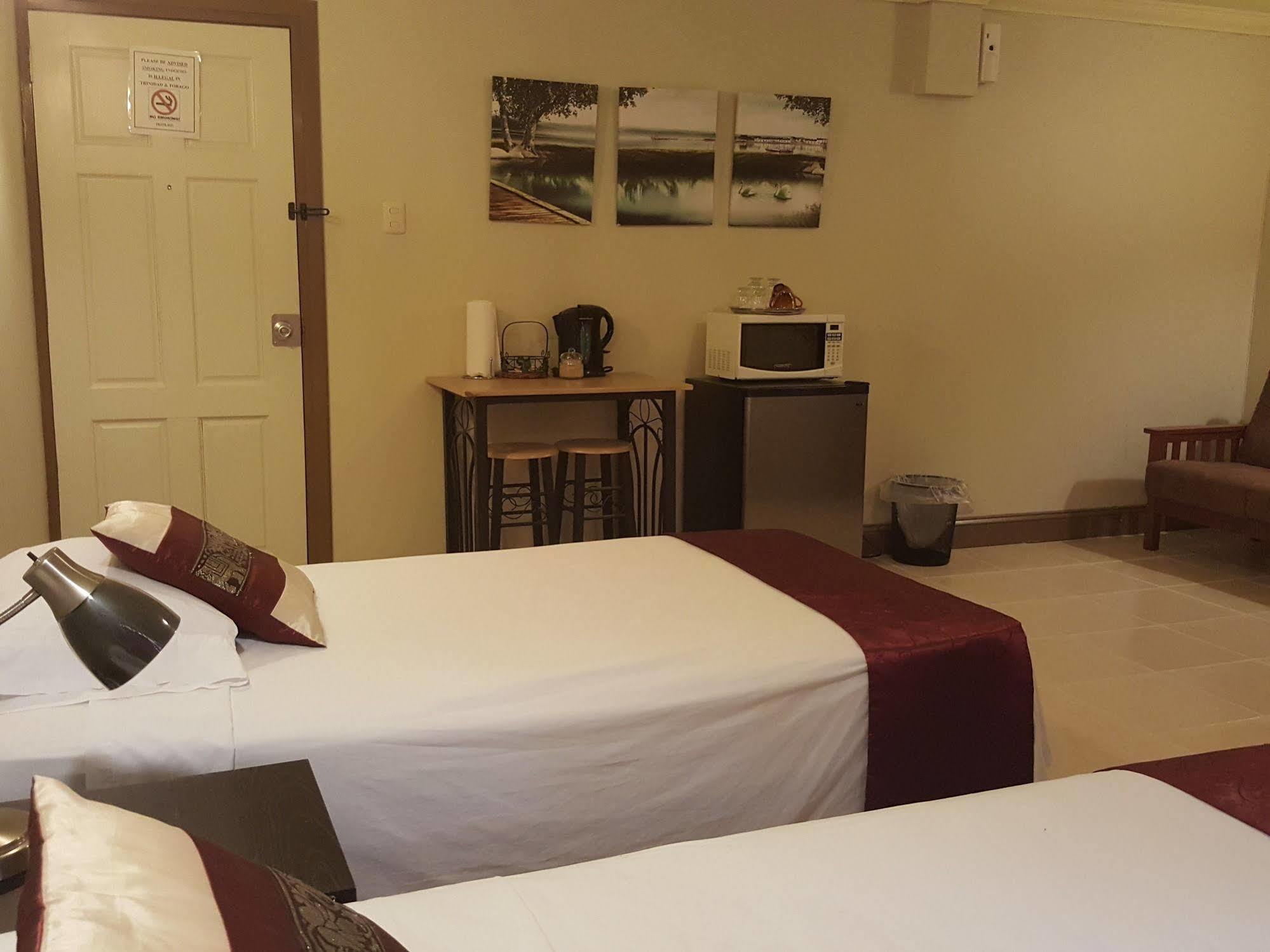 Savannah Maison Guest House Port of Spain Exterior photo